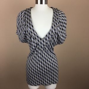 7 For All Mankind V Neck Houndstooth Knit Sweater